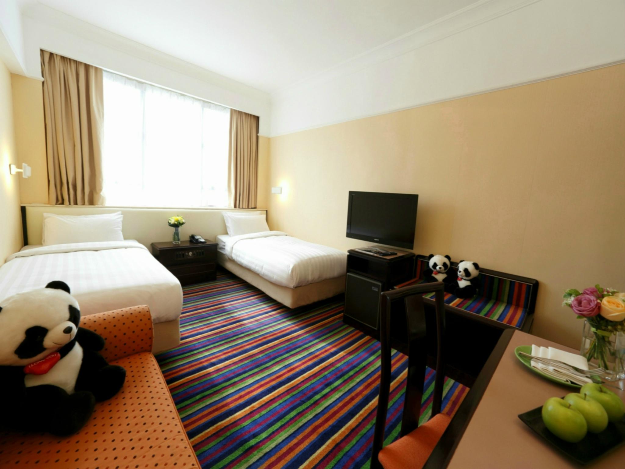 โรงแรมแพนด้า 4*